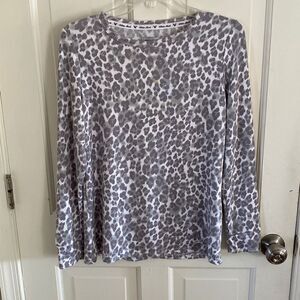 🔥3/$20🔥 White Mark animal print knit top size S